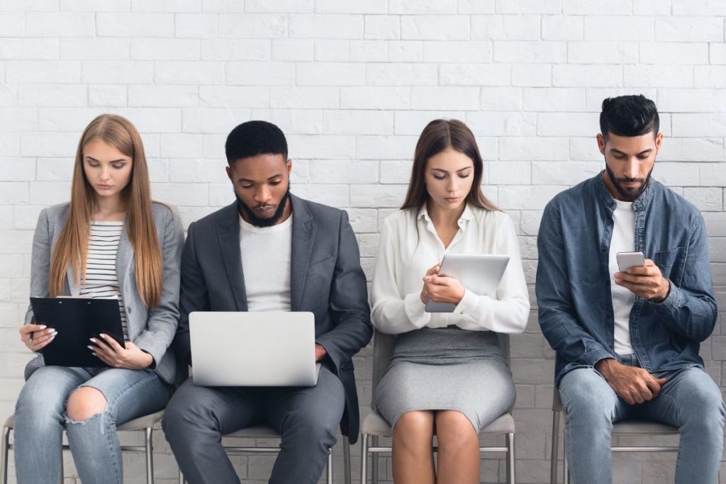 Do You Need A Resume Writer? 5 Gunning For Highly Competitive Jobs